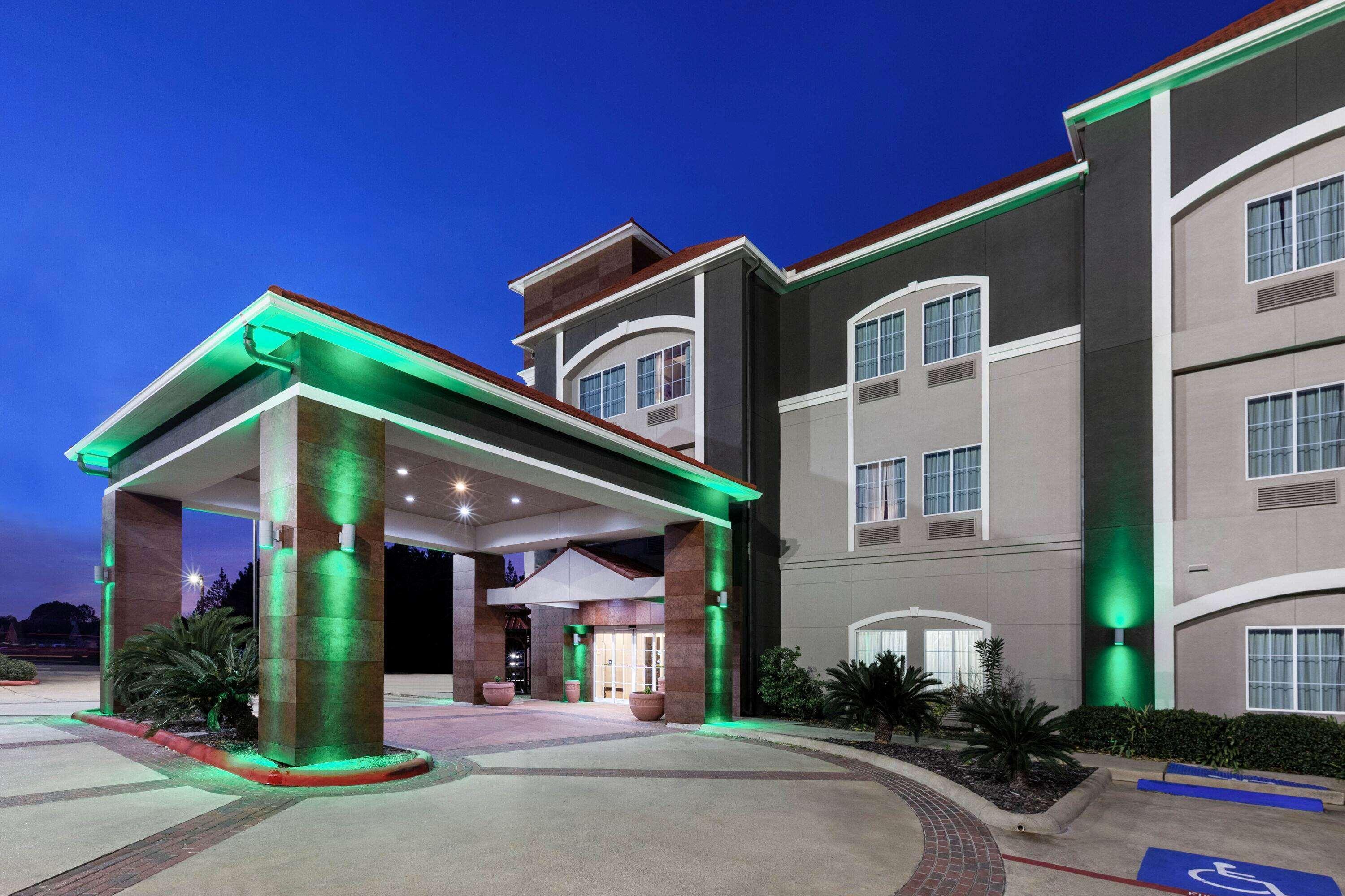La Quinta by Wyndham Lumberton Hotel Bagian luar foto