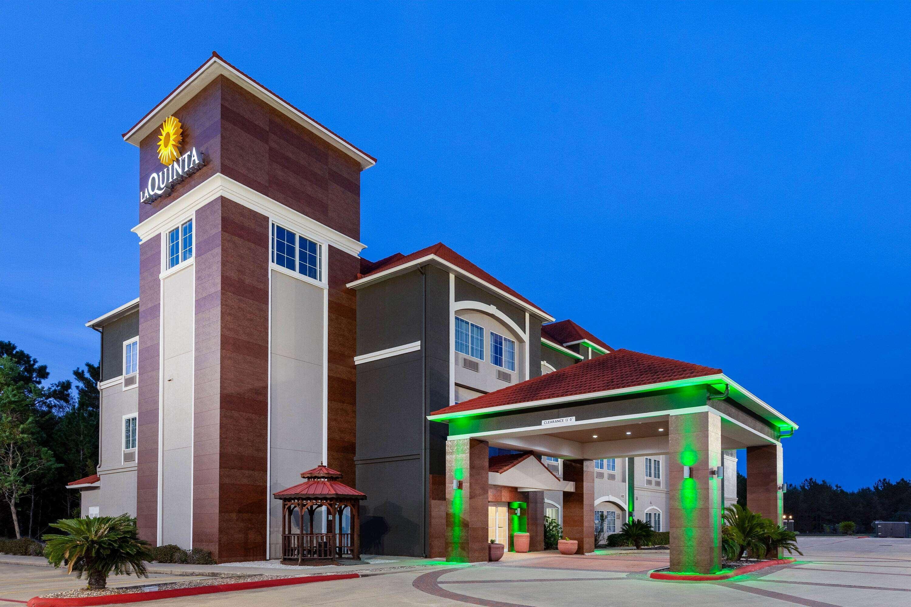 La Quinta by Wyndham Lumberton Hotel Bagian luar foto