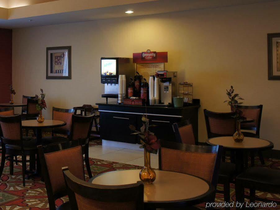La Quinta by Wyndham Lumberton Hotel Bagian luar foto